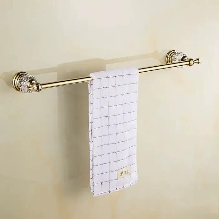 Ensemble d'accessoires de salle de bains en cuivre poli à chrome pour bain luxe élégant à offrir occasions spéciales