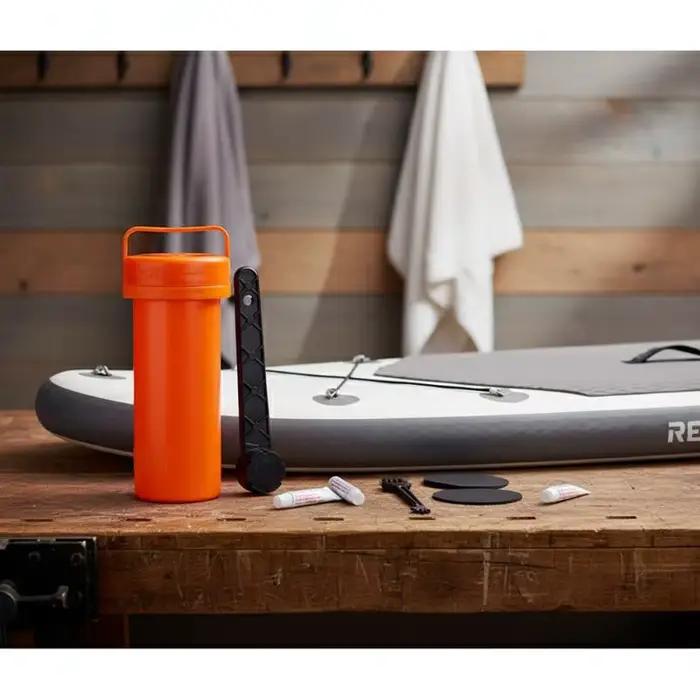 Kit de réparation SUP avec patchs en PVC et clé à colle pour planches à pagaie gonflables kayaks et bateaux occasionnellement utilisés pour le surf et la navigation en eau douce